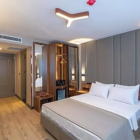 Vess & Hotel